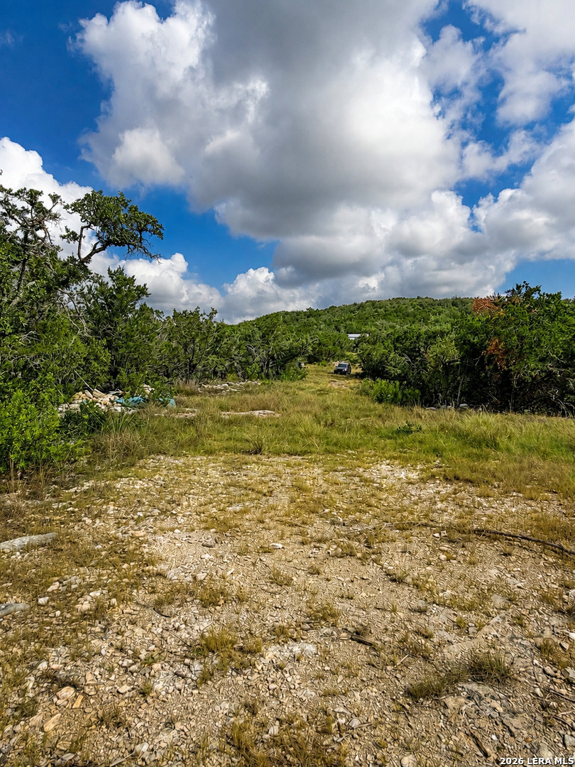 753 County Road 242 Hondo TX 78861