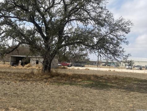 1790 W Goodwin Pleasanton TX 78064