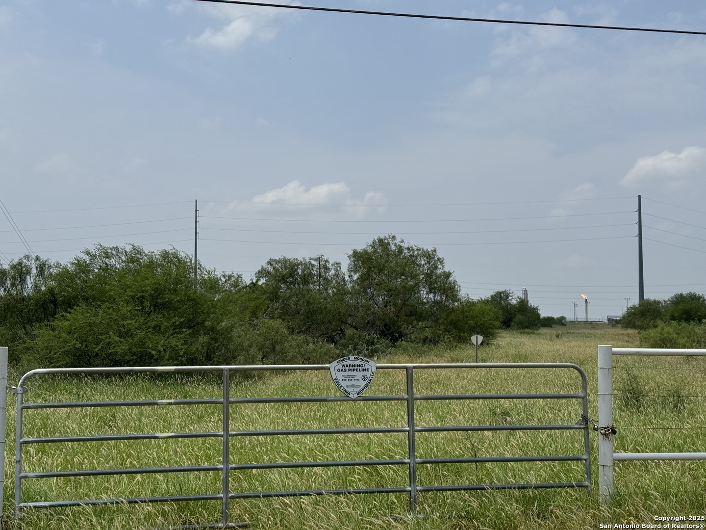 2550 Interstate 35 Cotulla TX 78014
