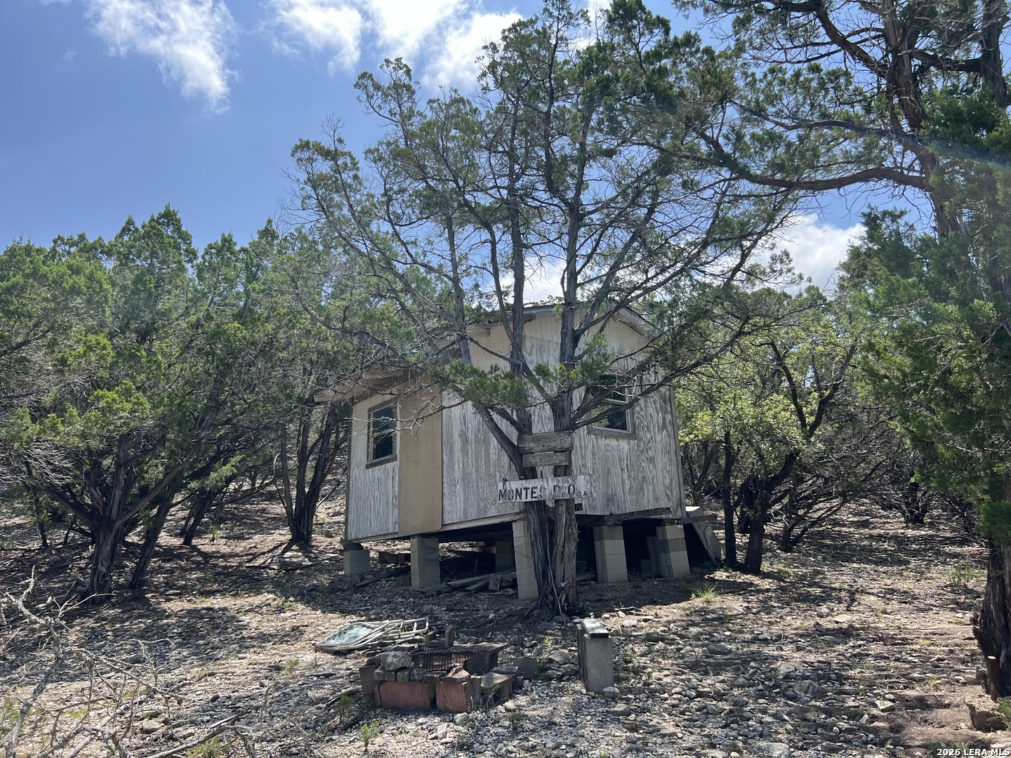 145 E Hunter Pipe Creek TX 78063