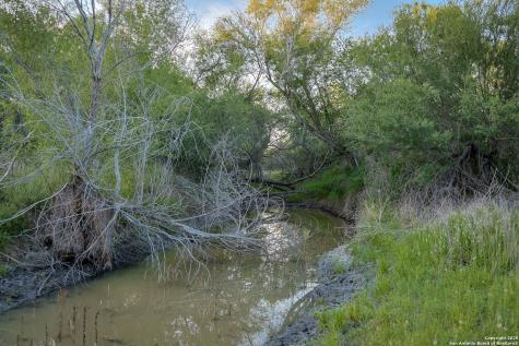 6266 Highway 281 Three Rivers TX 78071