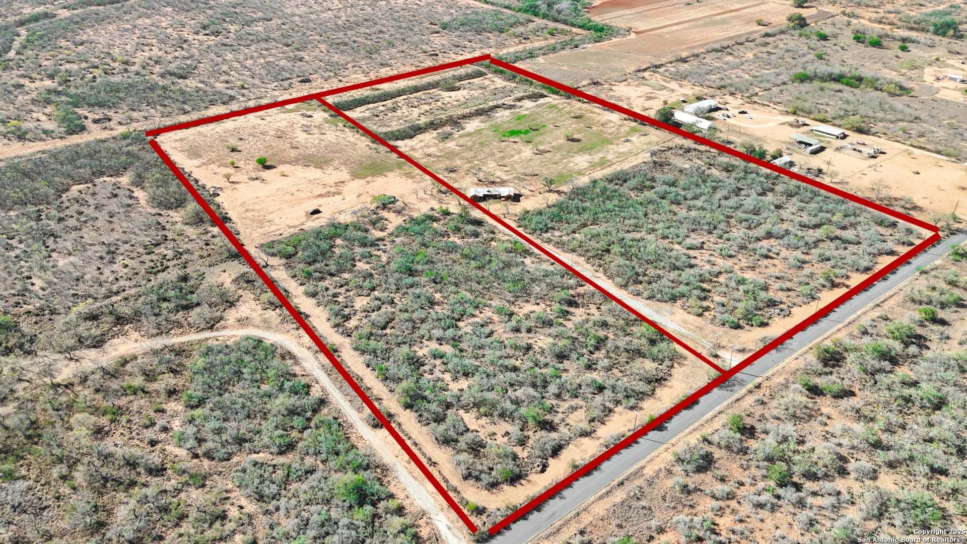 12 Acres County Road 307 Jourdanton TX 78026