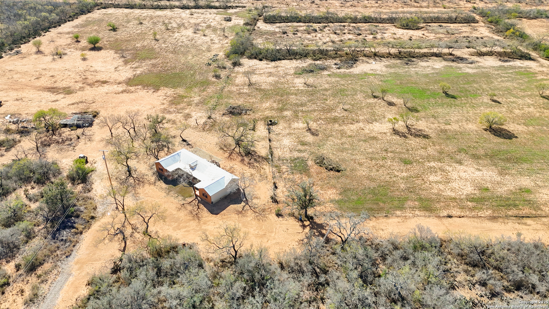 12 Acres County Road 307 Jourdanton TX 78026