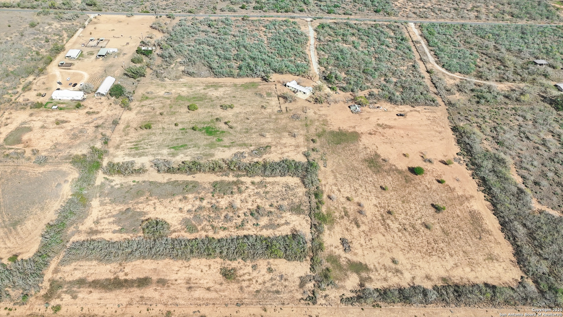 12 Acres County Road 307 Jourdanton TX 78026