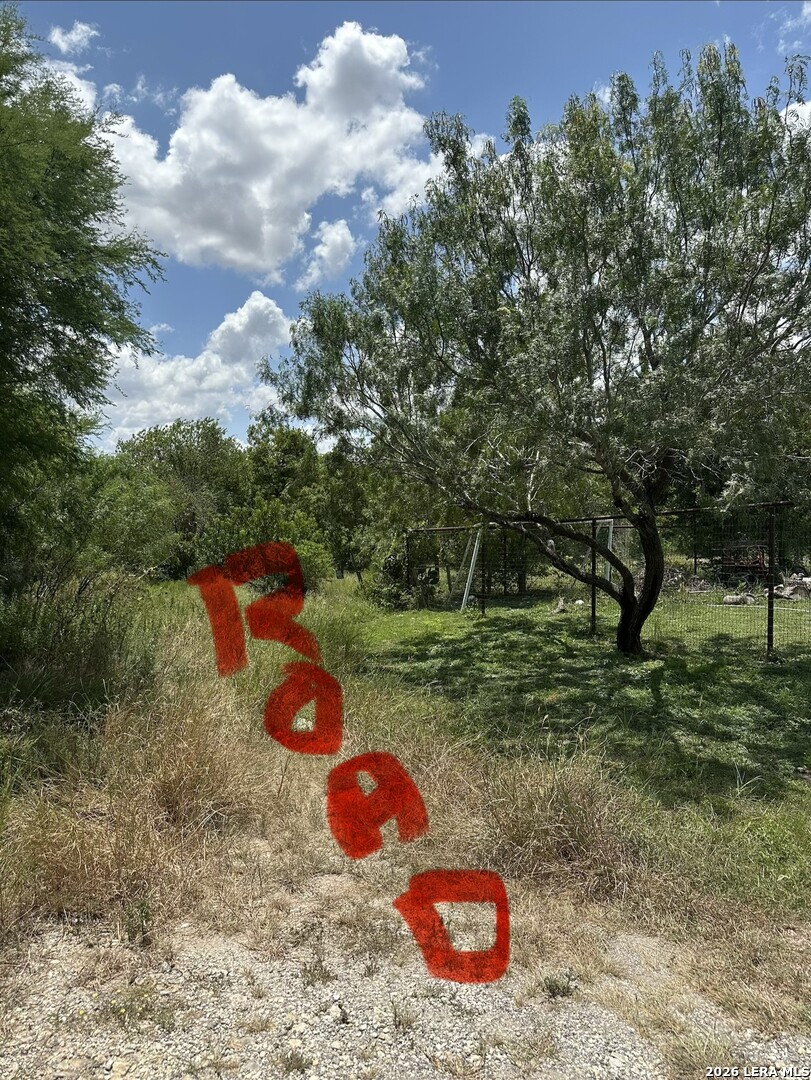 3740 Diversey Drive Converse TX 78109