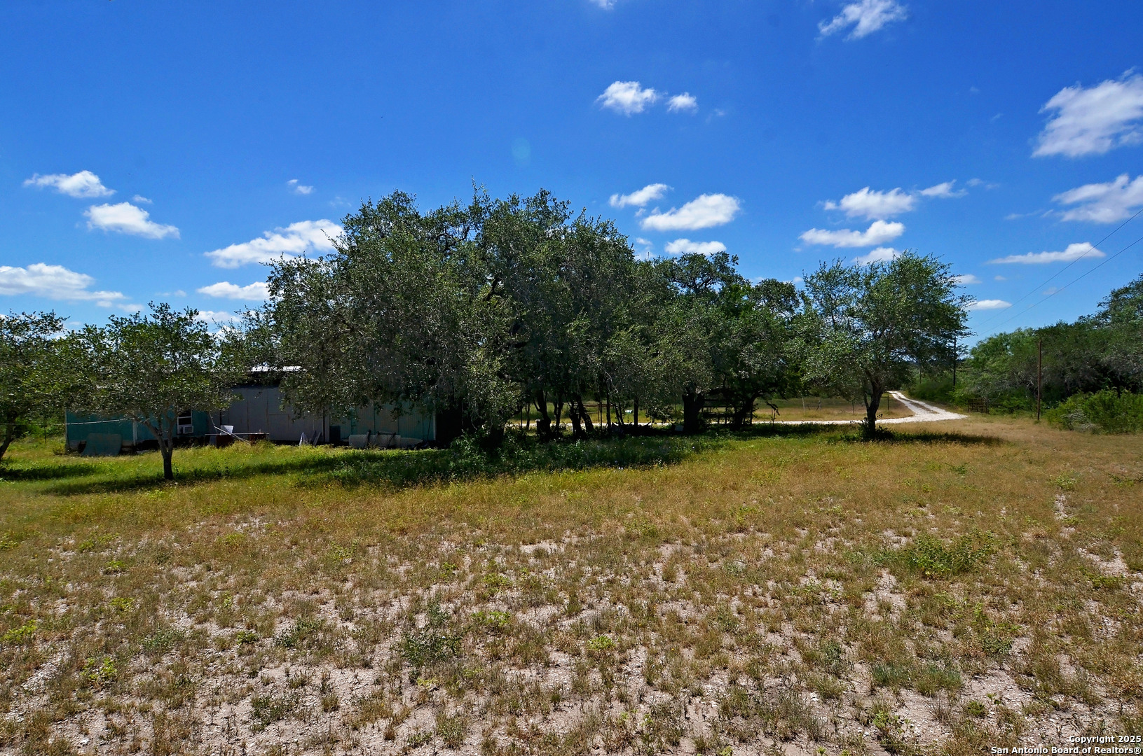 1641 Charco Beeville TX 78102