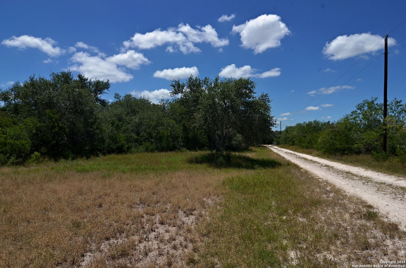 1641 Charco Beeville TX 78102