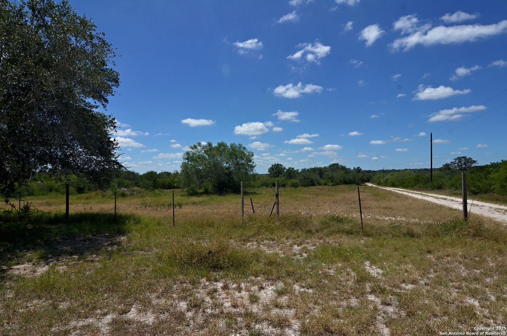 1641 Charco Beeville TX 78102
