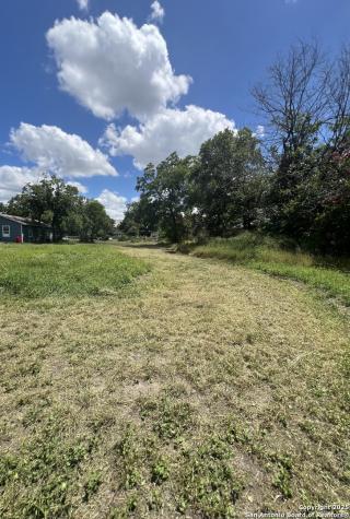 143 Price Avenue San Antonio TX 78211