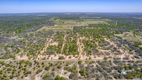 2731 County Road 770 Natalia TX 78059