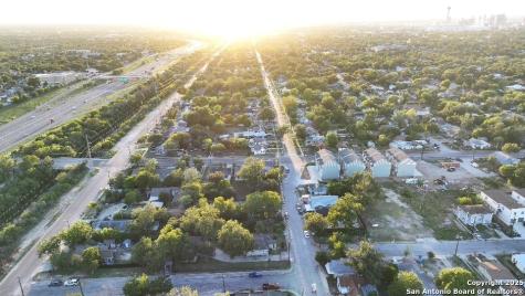 1318 Essex San Antonio TX 78210