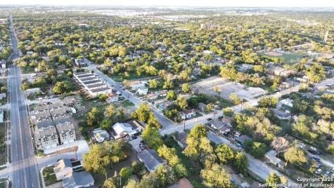1318 Essex San Antonio TX 78210