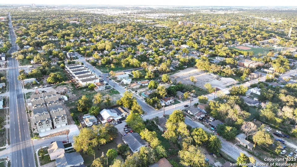 1318 Essex San Antonio TX 78210