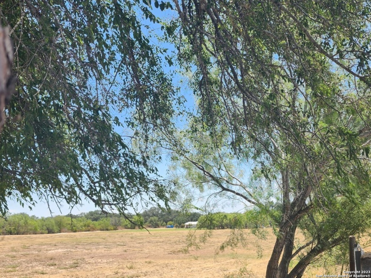 1045 County Road 665 Devine TX 78016