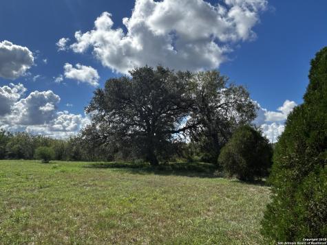 4863 Fm 888 Beeville TX 78102