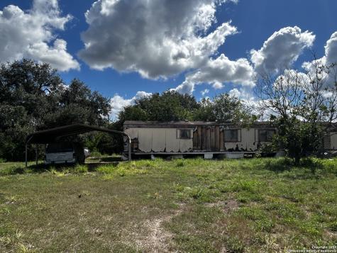 4863 Fm 888 Beeville TX 78102