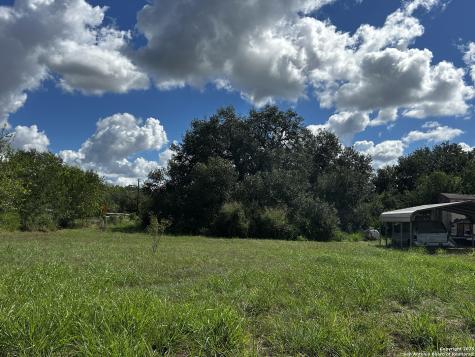 4863 Fm 888 Beeville TX 78102
