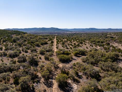 2800 Little Dry Frio Road Rio Frio TX 78879