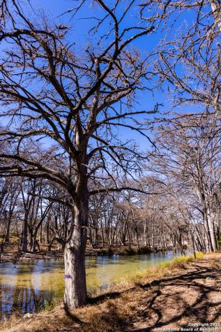 2800 Little Dry Frio Road Rio Frio TX 78879
