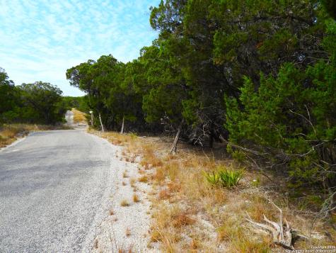 Tbd Simmons Road Lakehills TX 78063