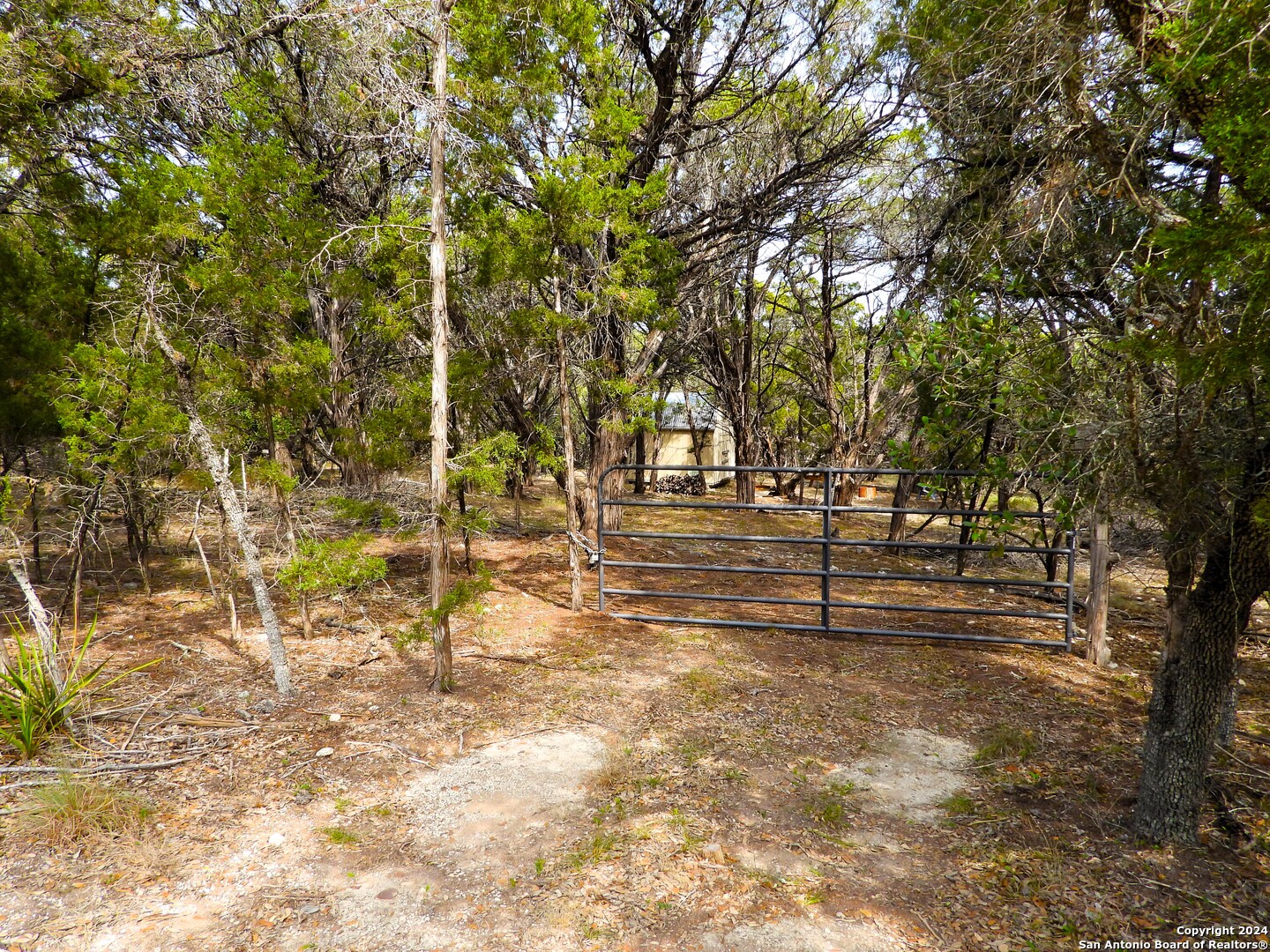 Tbd Simmons Road Lakehills TX 78063
