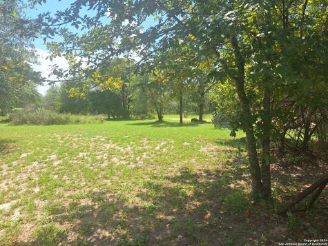 895 Gayle Lane Poteet TX 78065