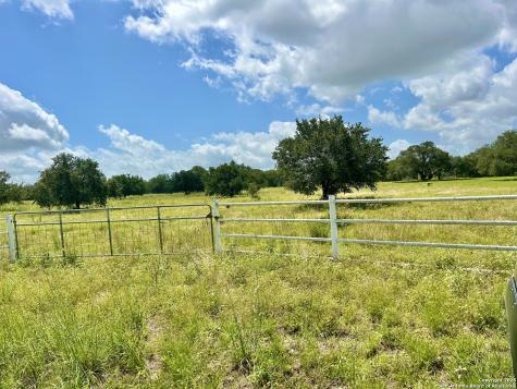 3200 N Ih 35 Natalia TX 78059
