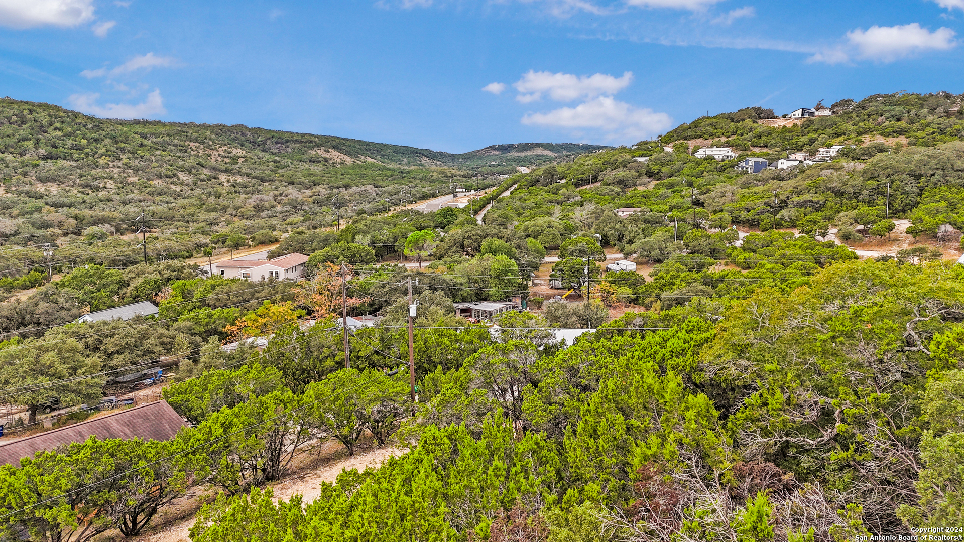 1271 Rockmoor Canyon Lake TX 78133