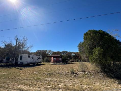 664 River Bend Road Bandera TX 78003