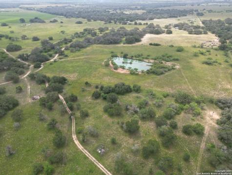 970 Newman Poteet TX 78065