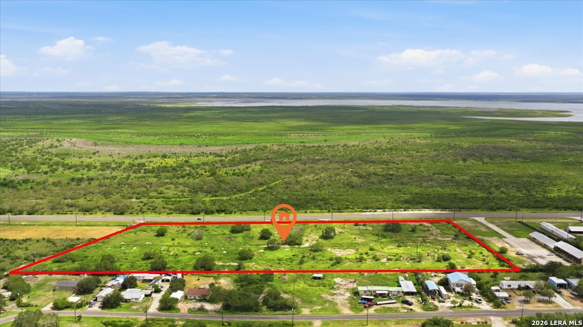 3187 Highway 72 Three Rivers TX 78071
