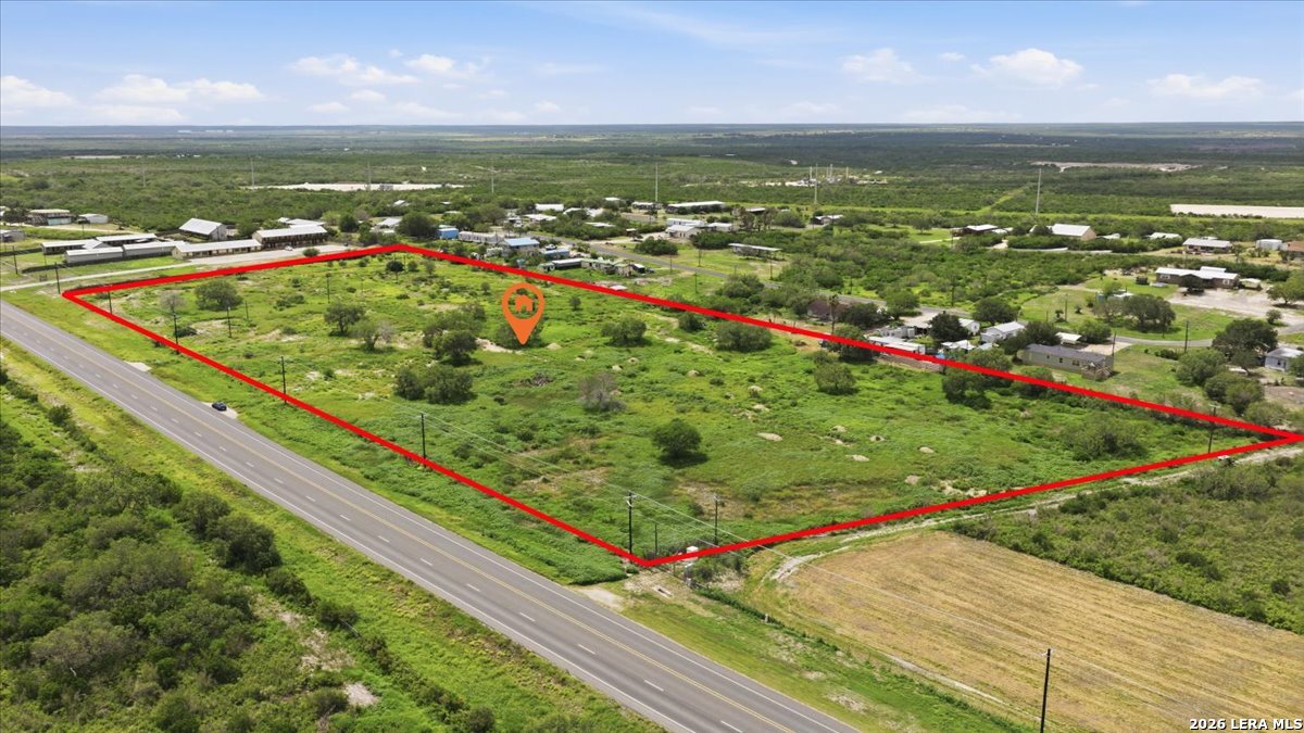 3187 Highway 72 Three Rivers TX 78071