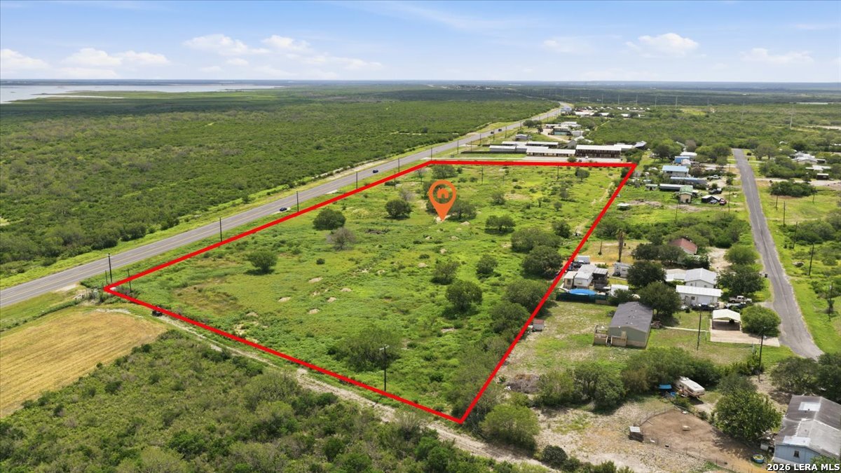 3187 Highway 72 Three Rivers TX 78071