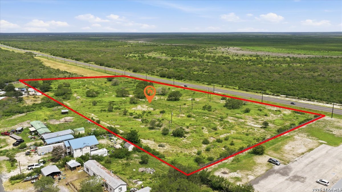 3187 Highway 72 Three Rivers TX 78071