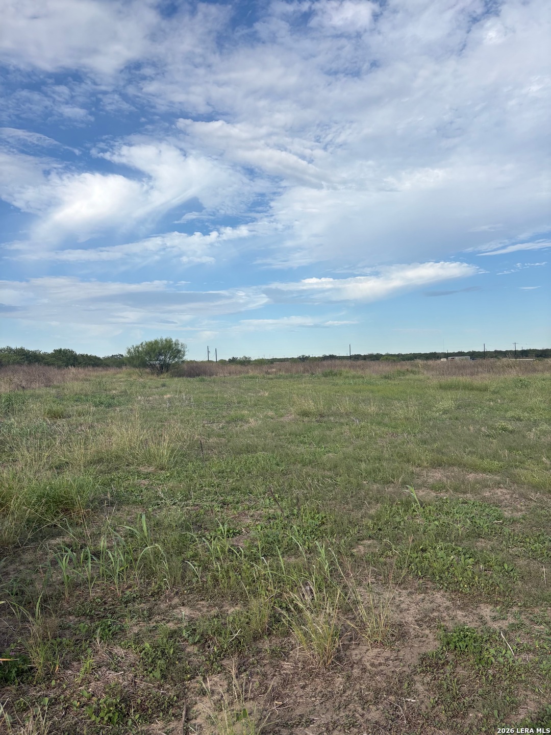 440 & 450 County Road 325 Jourdanton TX 78026