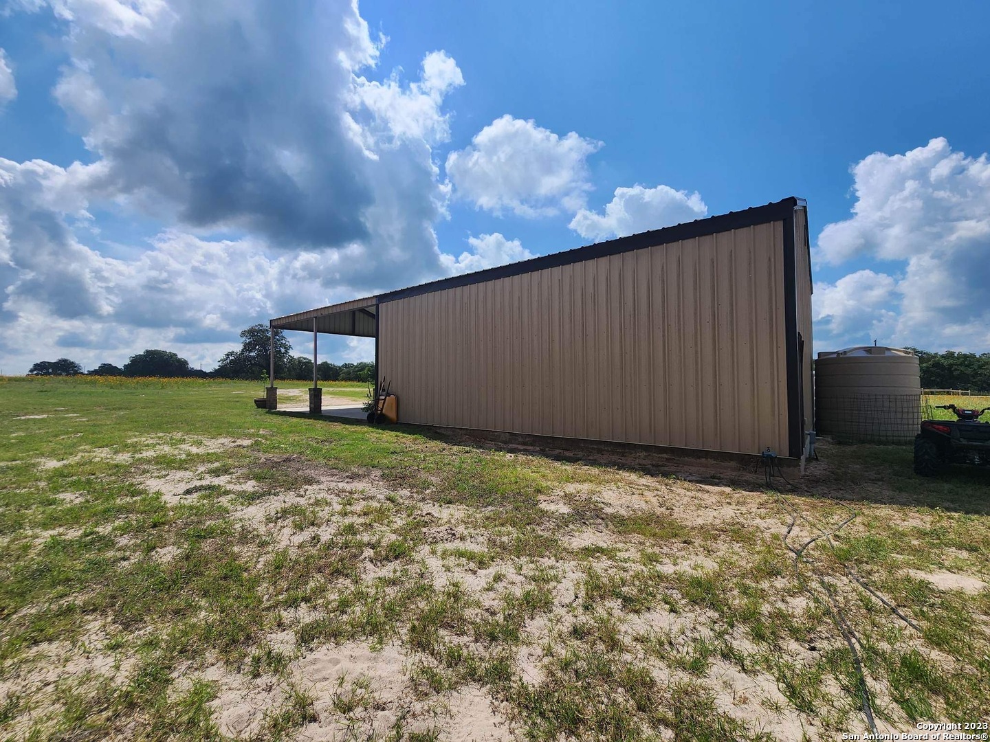 1208 County Road 317 La Vernia TX 78121