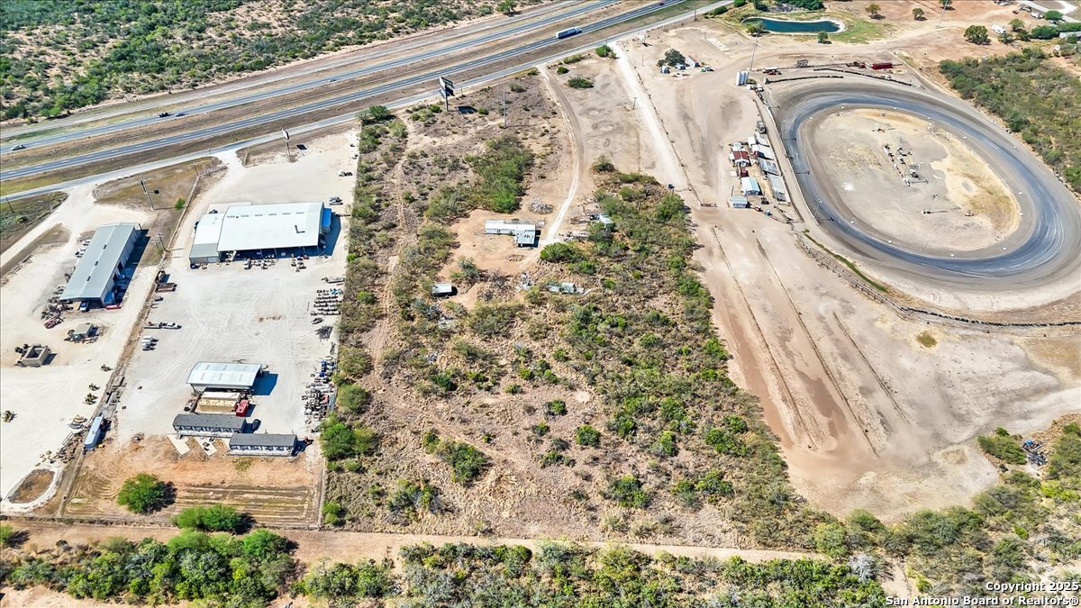 215859 Ih 37 Pleasanton TX 78064
