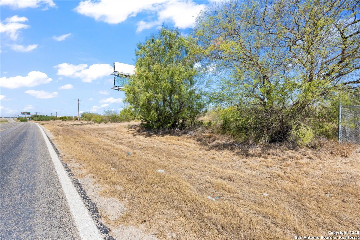 215859 Ih 37 Pleasanton TX 78064