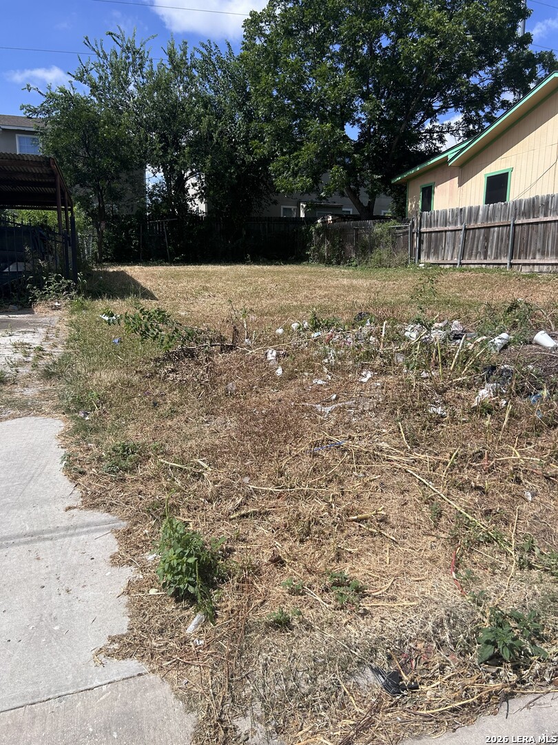2012 Lyons Street San Antonio TX 78207