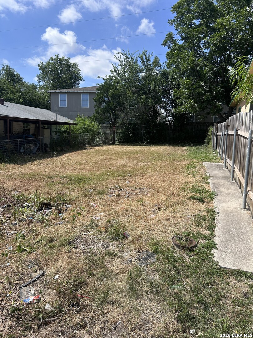 2012 Lyons Street San Antonio TX 78207