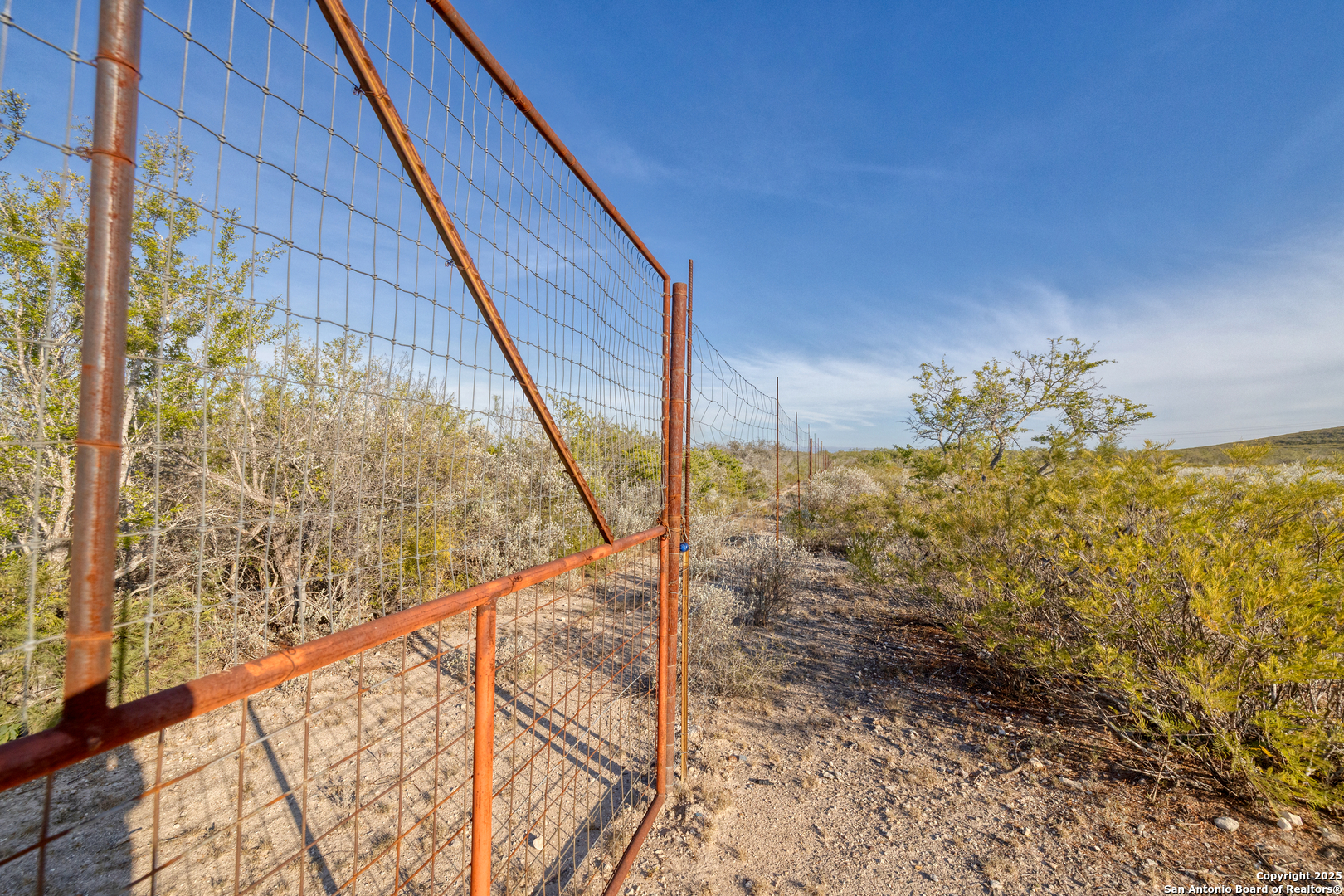 8686 Us Highway 90 Uvalde TX 78801