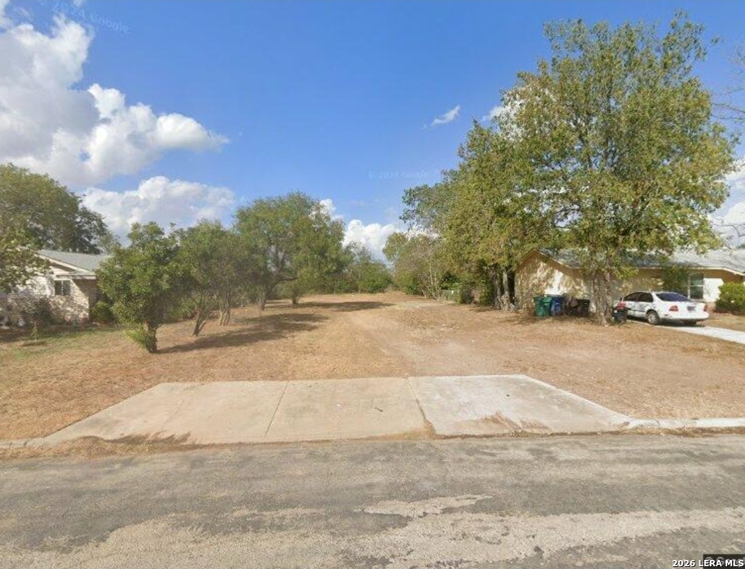 3935 Bikini Drive San Antonio TX 78218