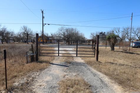 14526 Wisdom Road Atascosa TX 78002