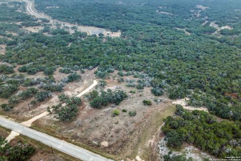 801 Grand Oaks Hondo TX 78861