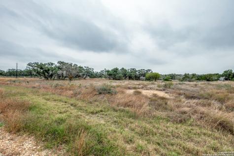 801 Grand Oaks Hondo TX 78861