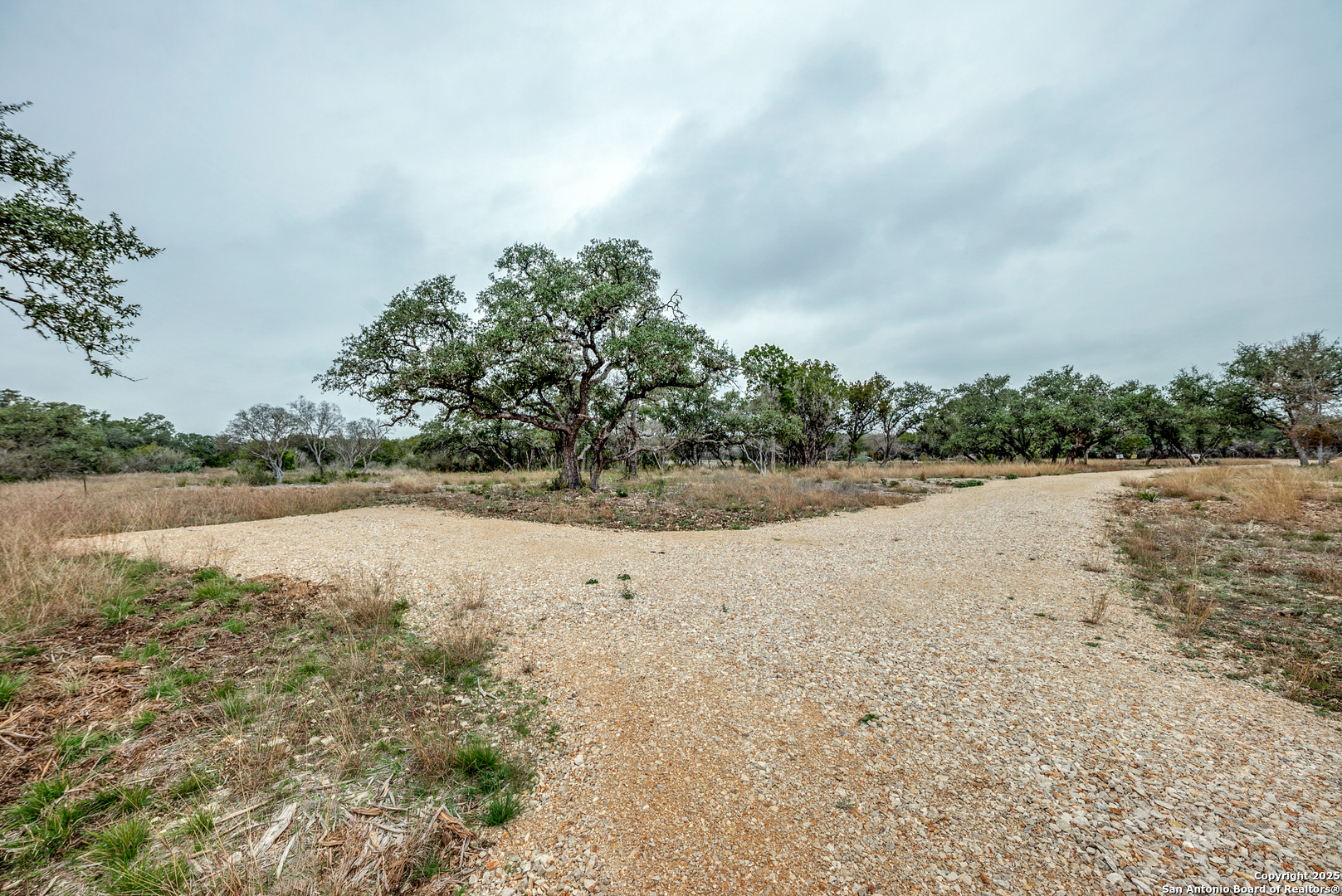 801 Grand Oaks Hondo TX 78861