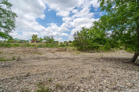 960 River Bend Bandera TX 78003