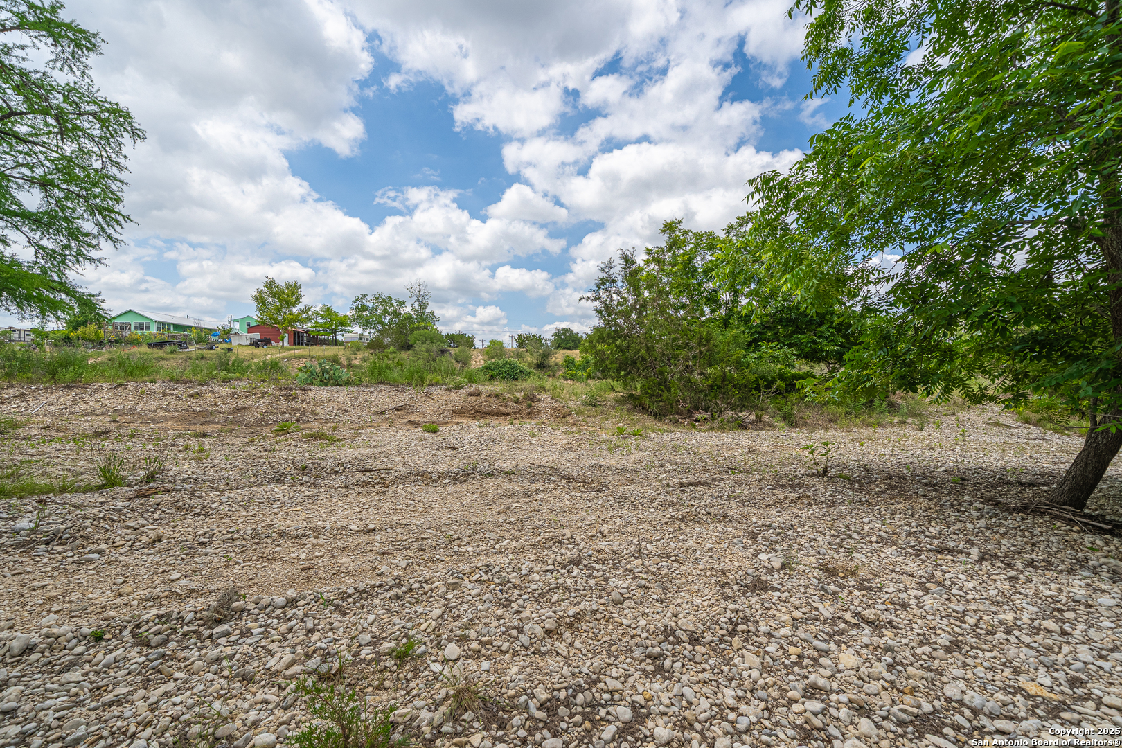 960 River Bend Bandera TX 78003