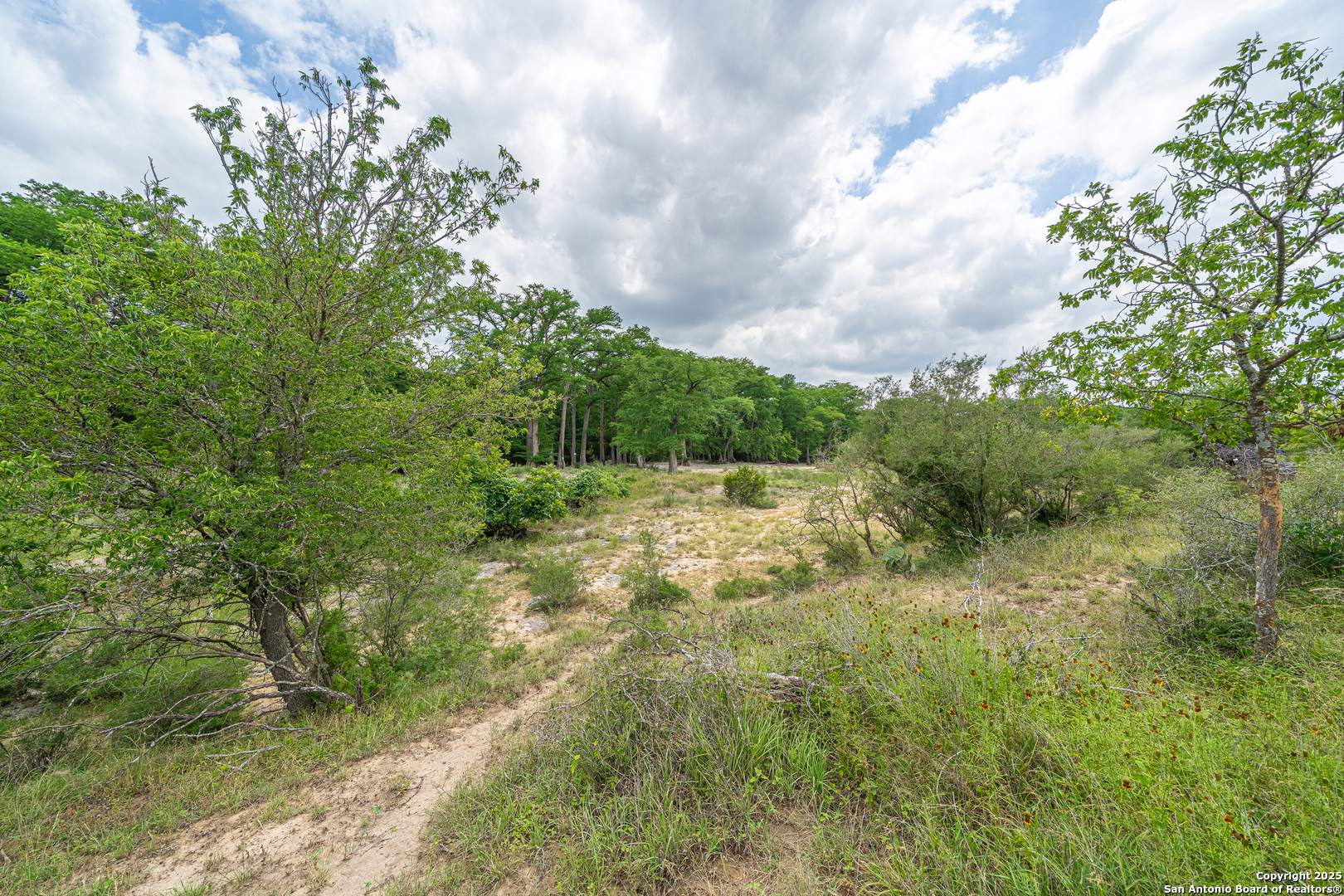 960 River Bend Bandera TX 78003