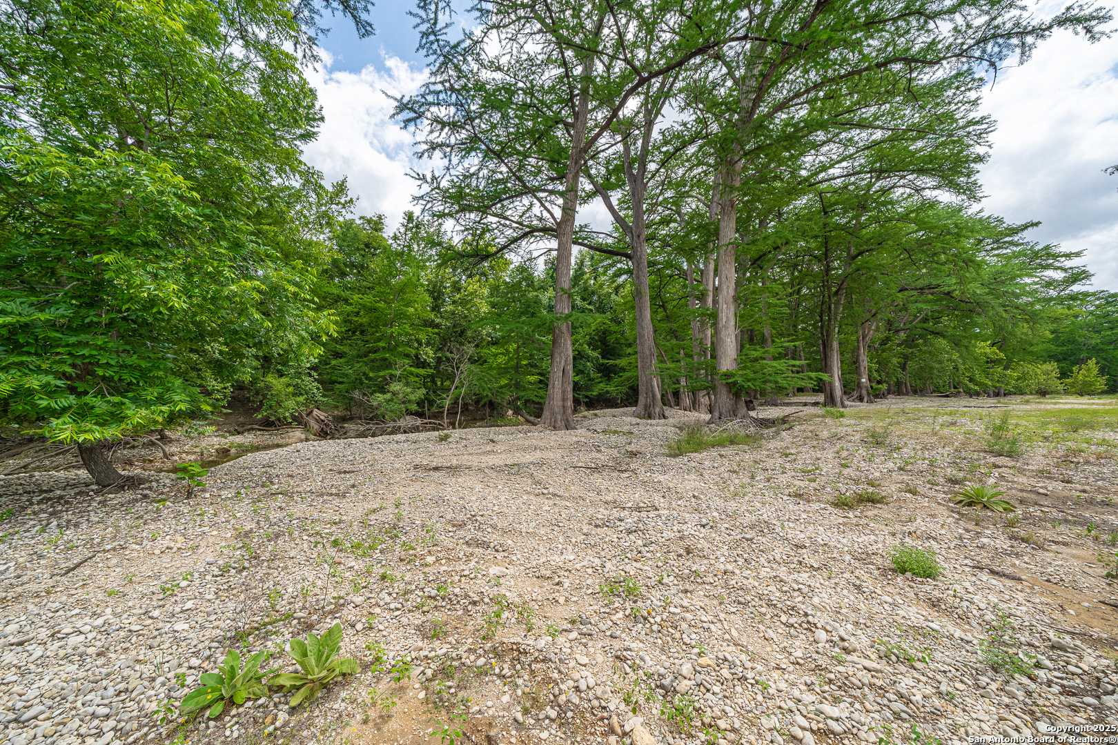 960 River Bend Bandera TX 78003